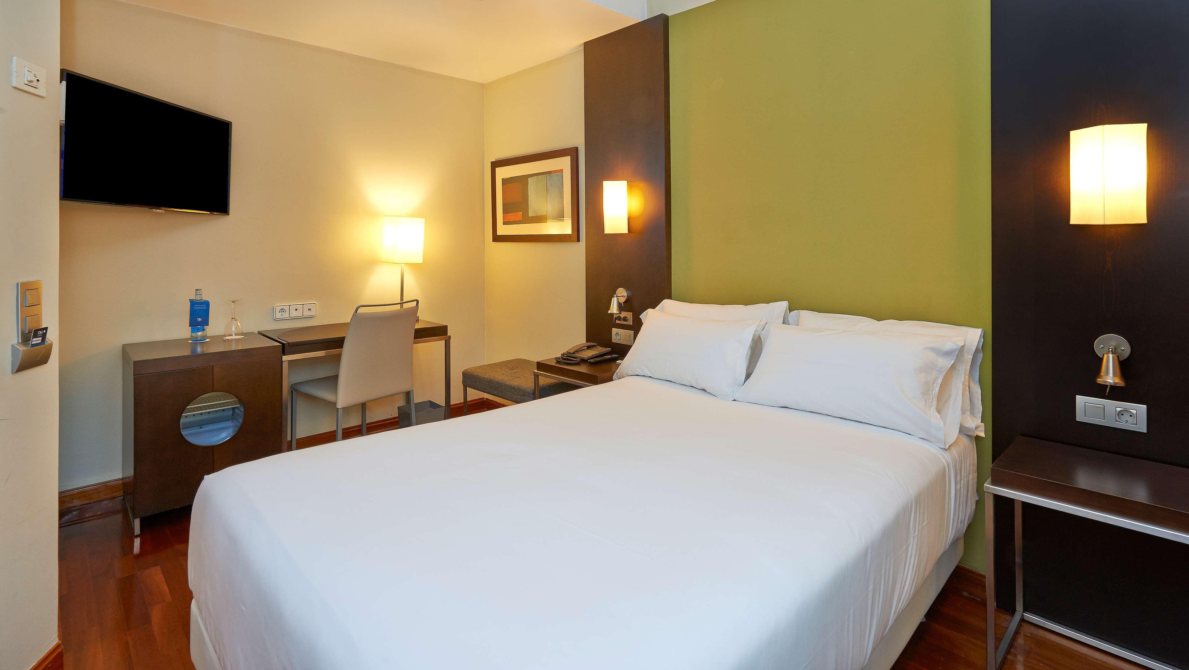 Nh Sport Hotel Zaragoza Bagian luar foto